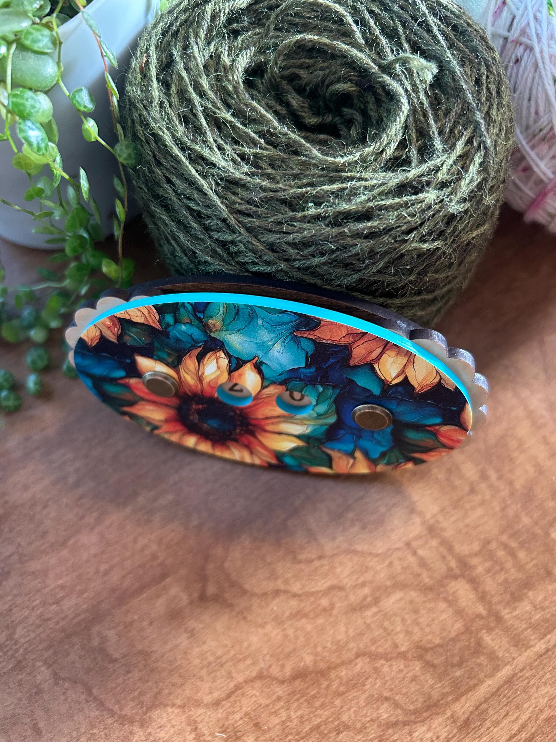 Row Counter for Knitting and Crochet Stained Glass Sunflower Pattern